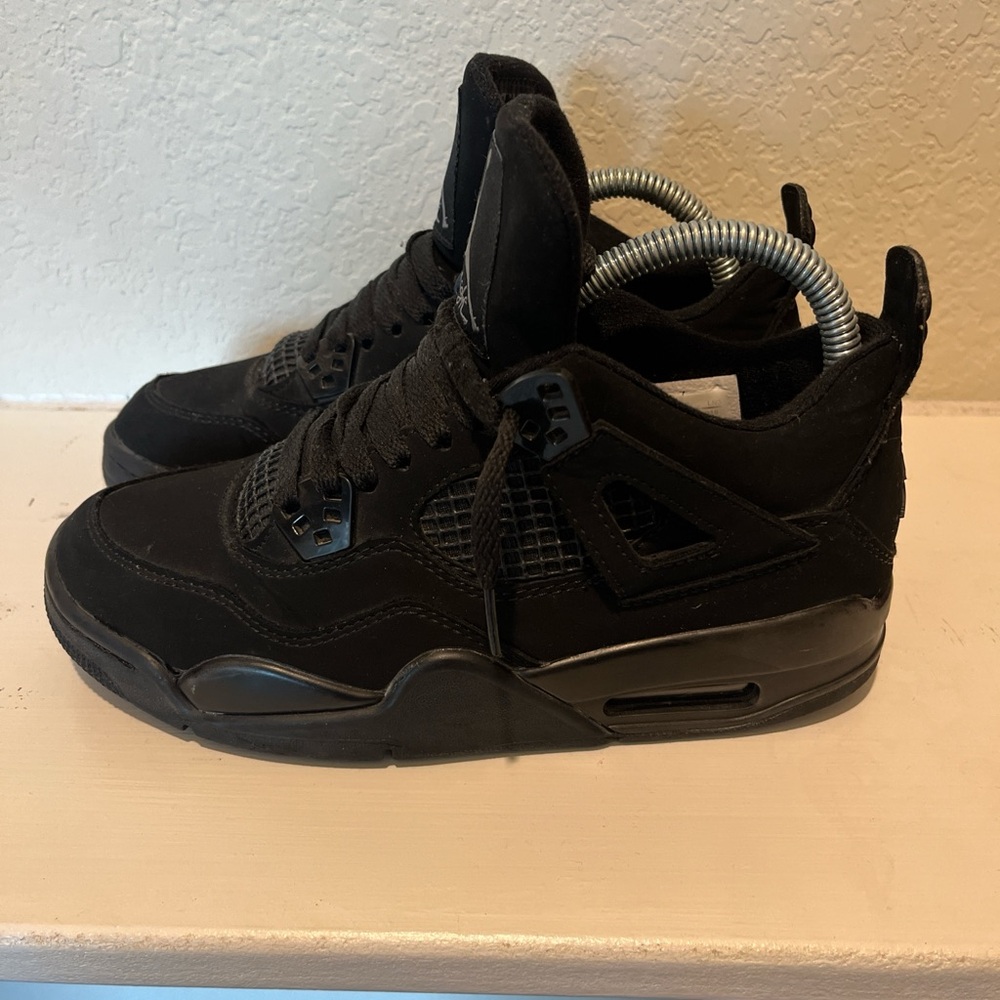Jordan Black Sneakers - Picture 2 of 7